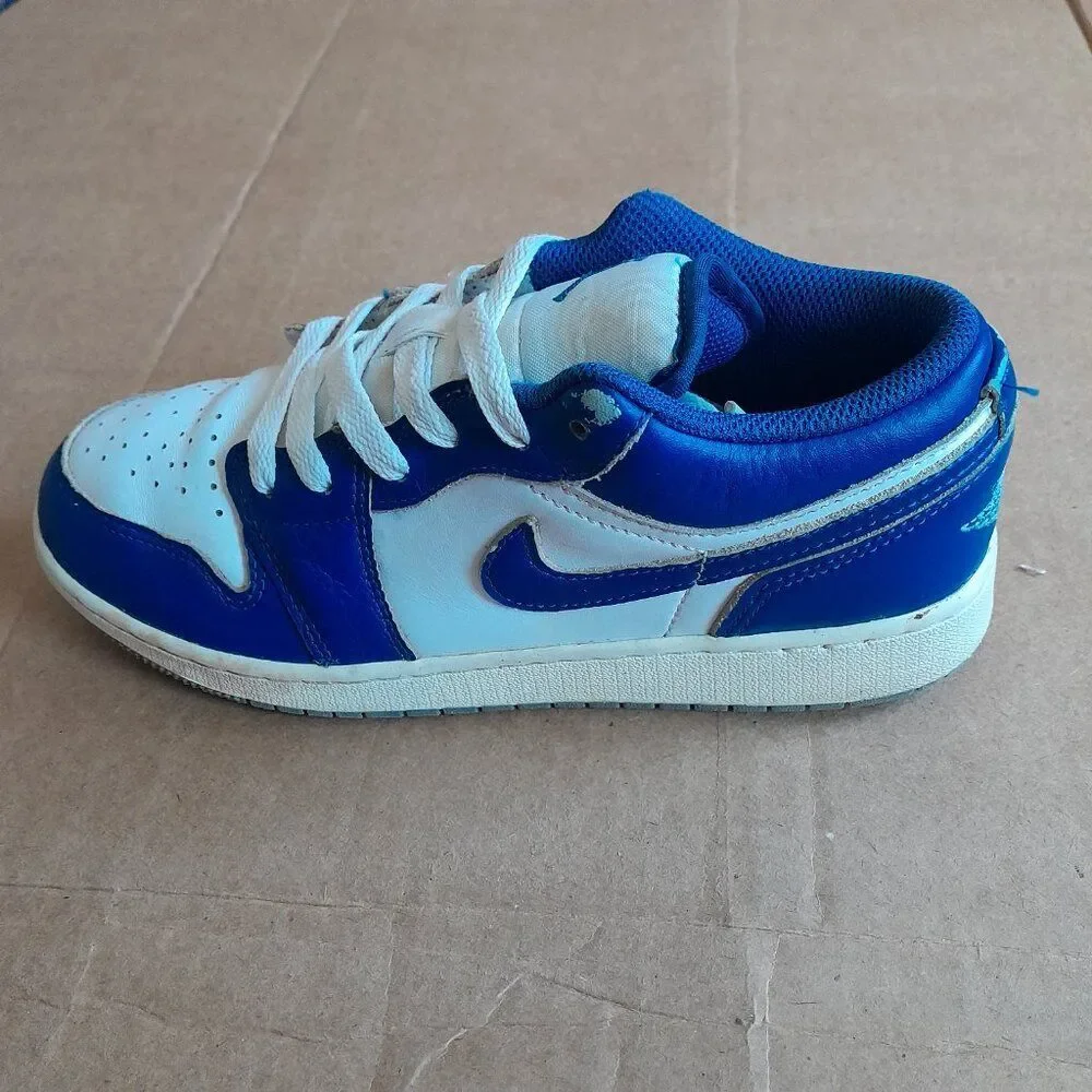 Air Jordan 1 SE Blue and White FN9137-141 Low Top Lace up Sneakers Size 5Y